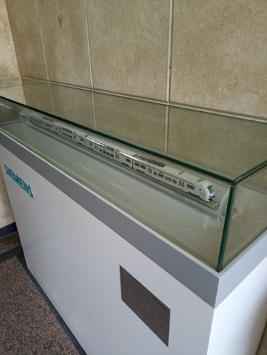 A mini model of the metro at the entrance of the administrative building in my uni = 1024x576